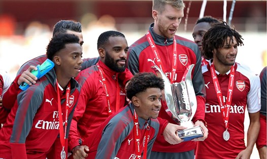 Arsenal đã vô địch Emirates Cup 2017 dù chỉ thắng 1 trận. Ảnh: REX.